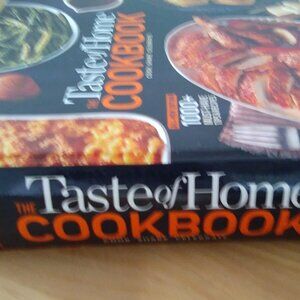 Taste of Home Hardcover/Binder Cookbook